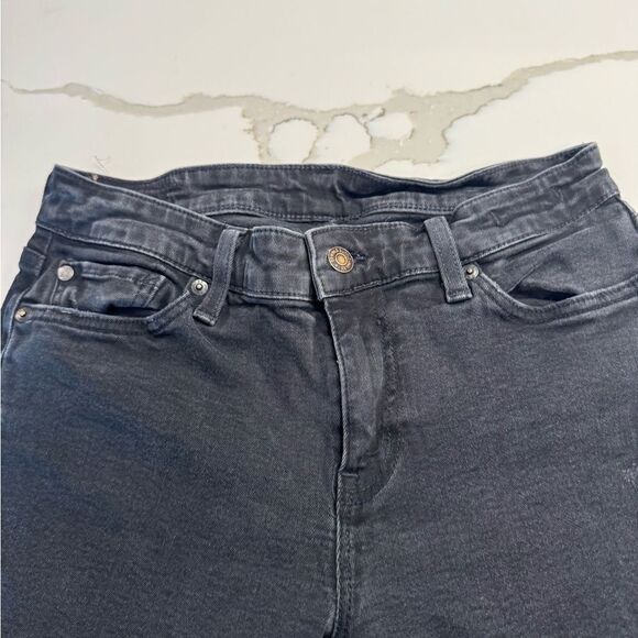 Women's Black Distressed Jeans - Picture 3 of 8